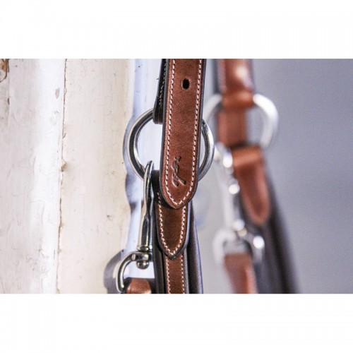 Cavezza Penelope in pelle a punto sella Cavezza Penelope in pelle a punto sella